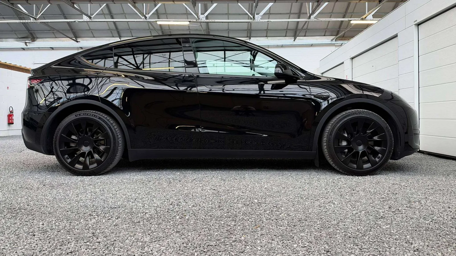 Tesla Model Y 2024 photo 4