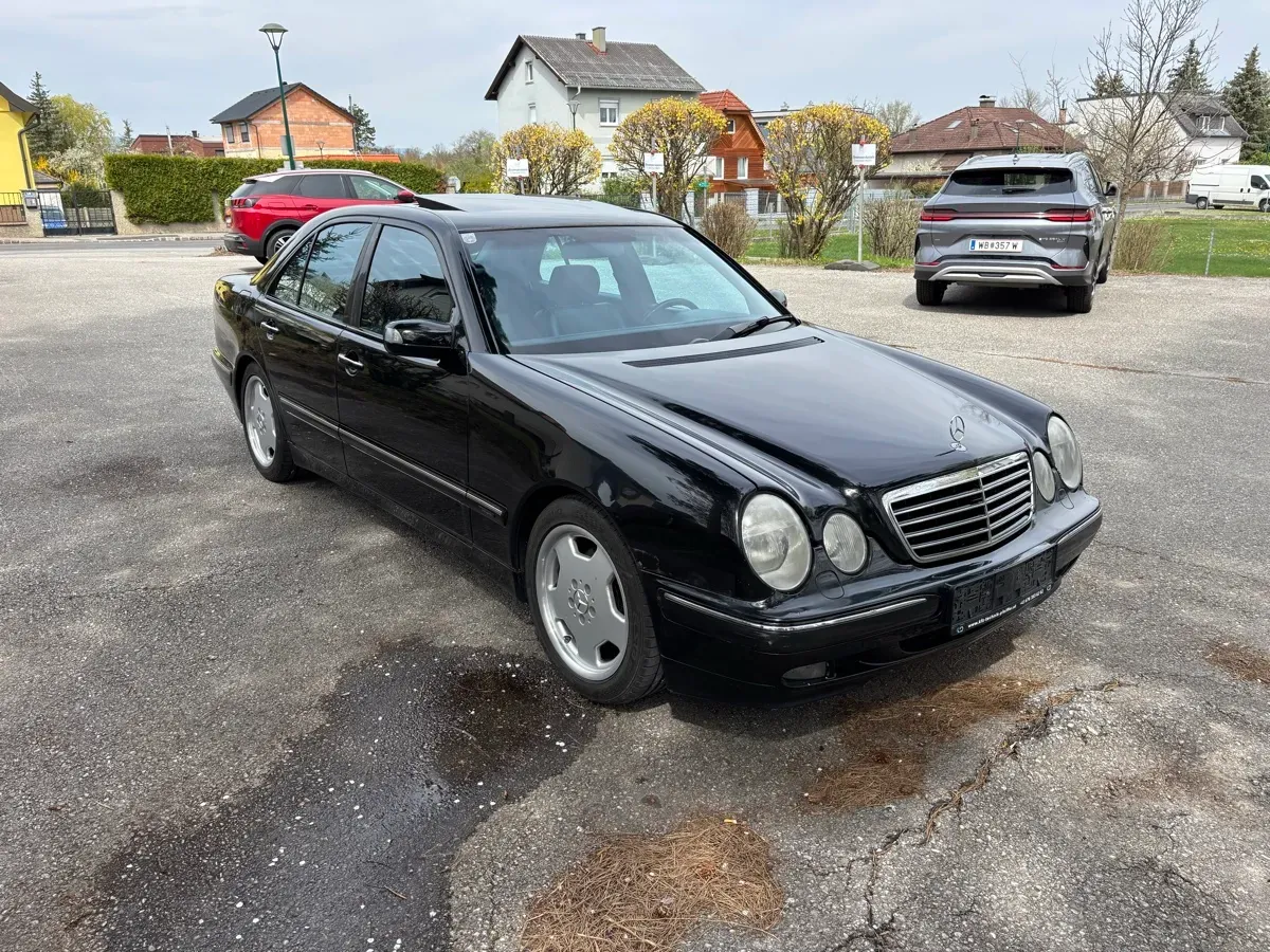 Mercedes-Benz E-Class 2000 photo 2