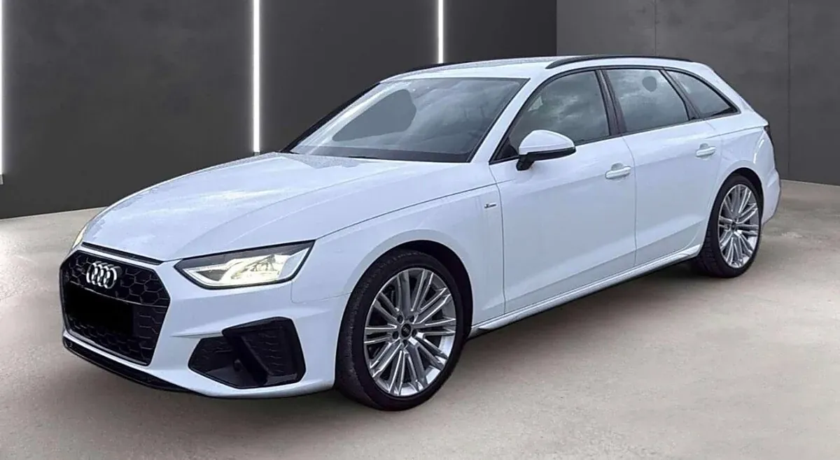 Audi A4 2022 photo 3