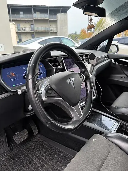 Tesla Model X 2018 photo 5