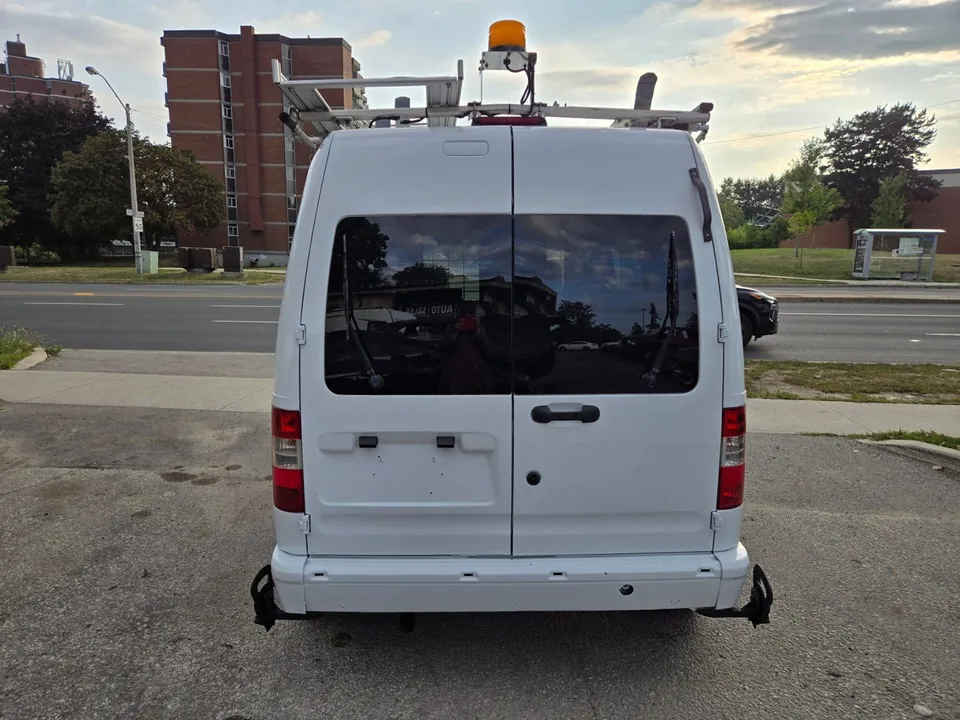 Ford Transit Connect 2011 photo 3