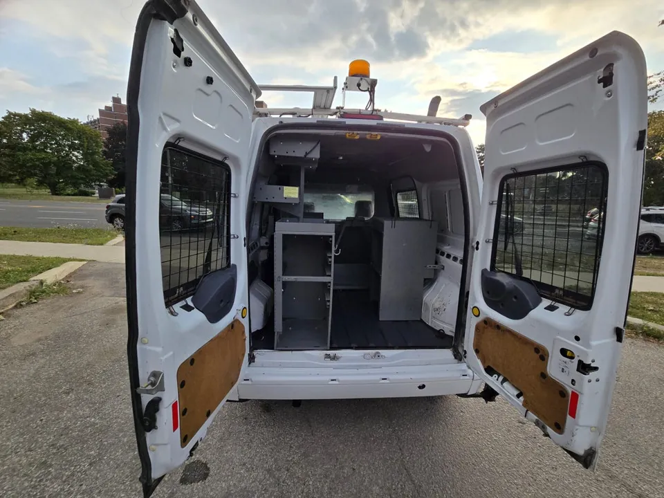 Ford Transit Connect 2011 photo 4
