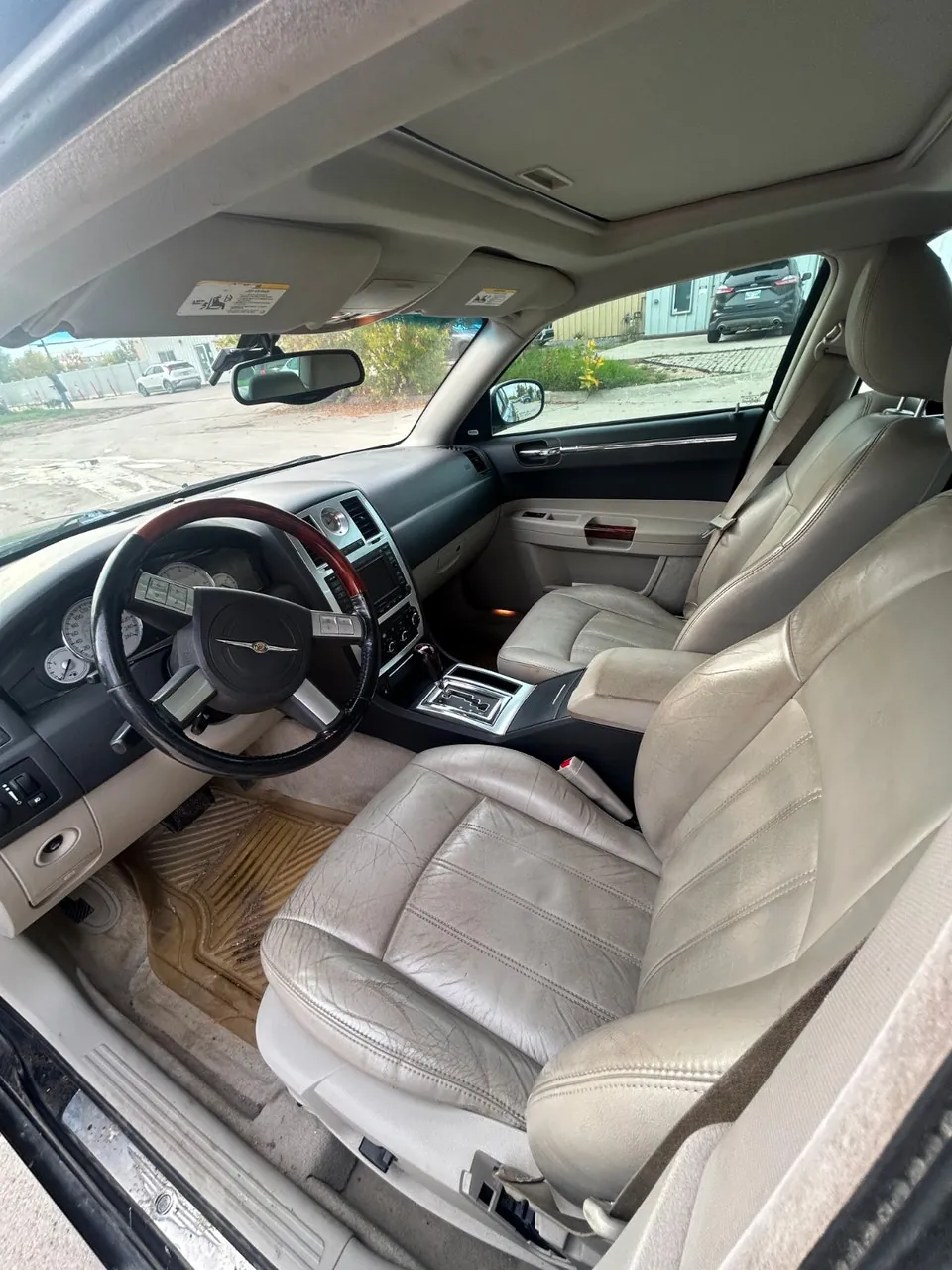 Chrysler 300 C 2005 photo 4