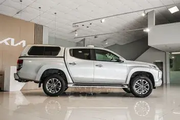 Mitsubishi Triton 2022 photo 3