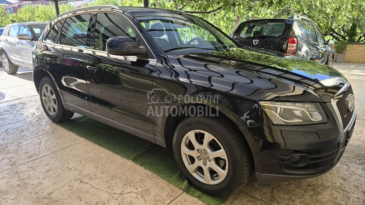 Audi Q5 2010 photo 4