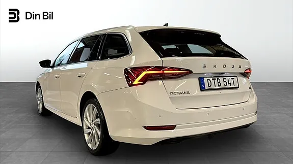 Skoda Octavia 2021 photo 3