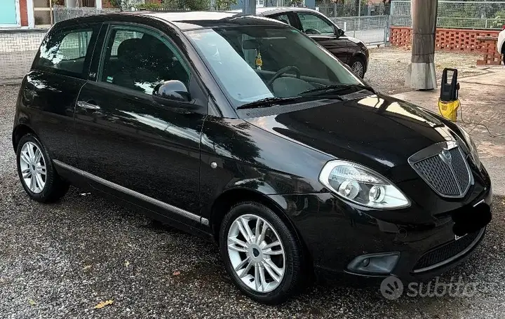 Lancia Ypsilon 2012 photo 4