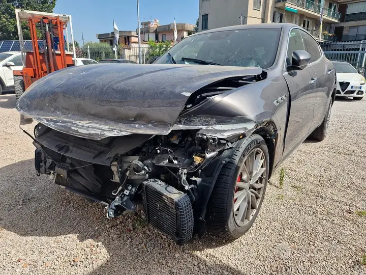 Maserati Levante 2018 photo 5