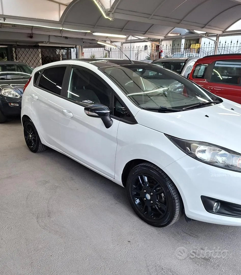 Ford Fiesta 2015 photo 5