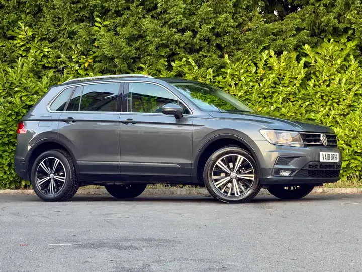 Volkswagen Tiguan 2018 photo 2