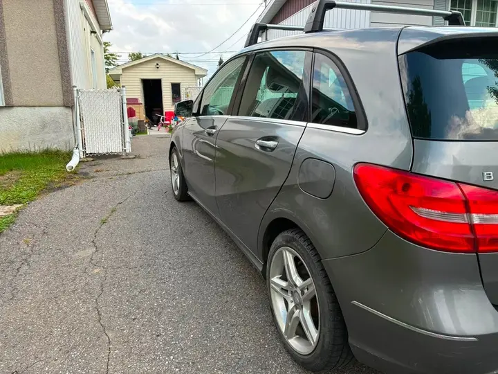 Mercedes-Benz B-Class 2013 photo 4