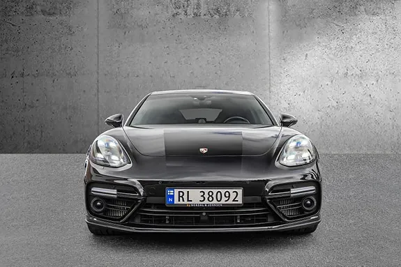 Porsche Panamera Turbo S 2018 photo 3