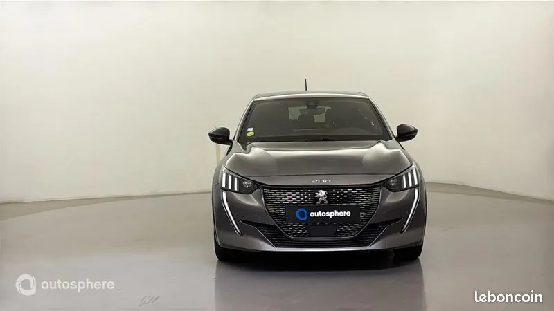 Peugeot 208 2021 photo 2
