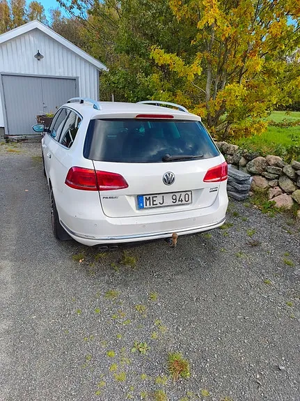 Volkswagen Passat 2012 photo 2