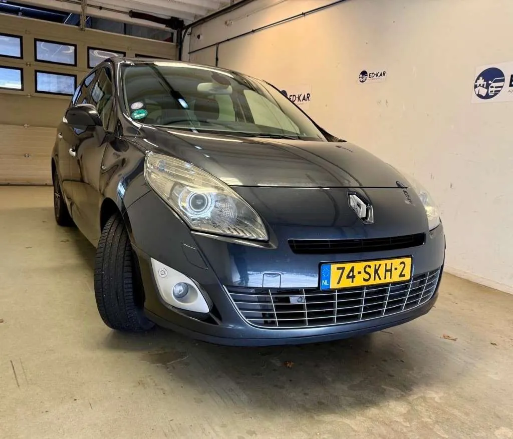 Renault Grand Scenic 2011 photo 5