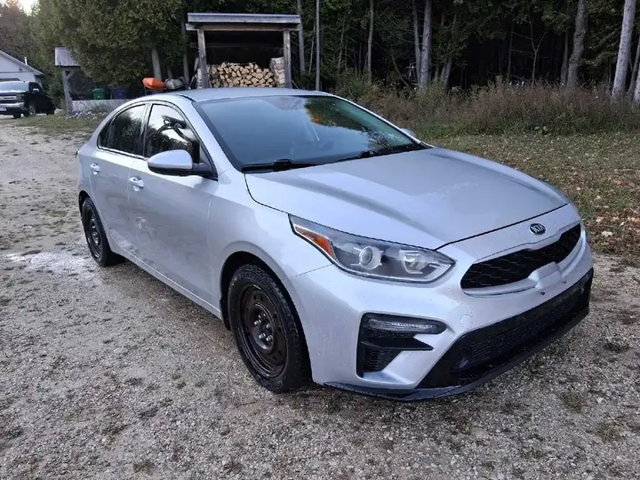 Kia Forte 2019 photo 3