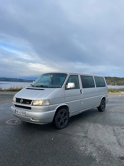 Volkswagen Caravelle 2003 photo 2
