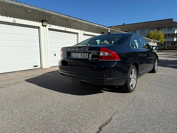 Volvo S80 2012 photo 2