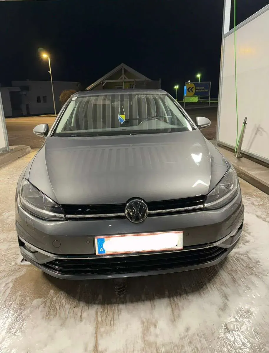 Volkswagen Golf 2018 photo 2