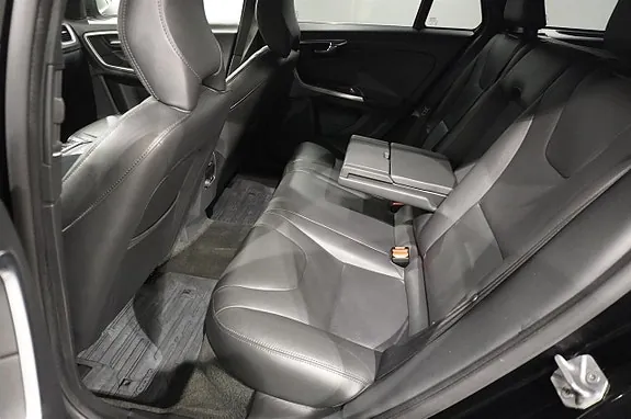 Volvo V60 2016 photo 5