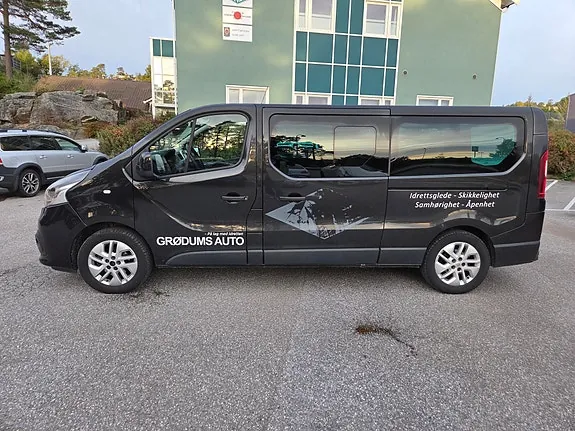 Renault Trafic 2017 photo 3