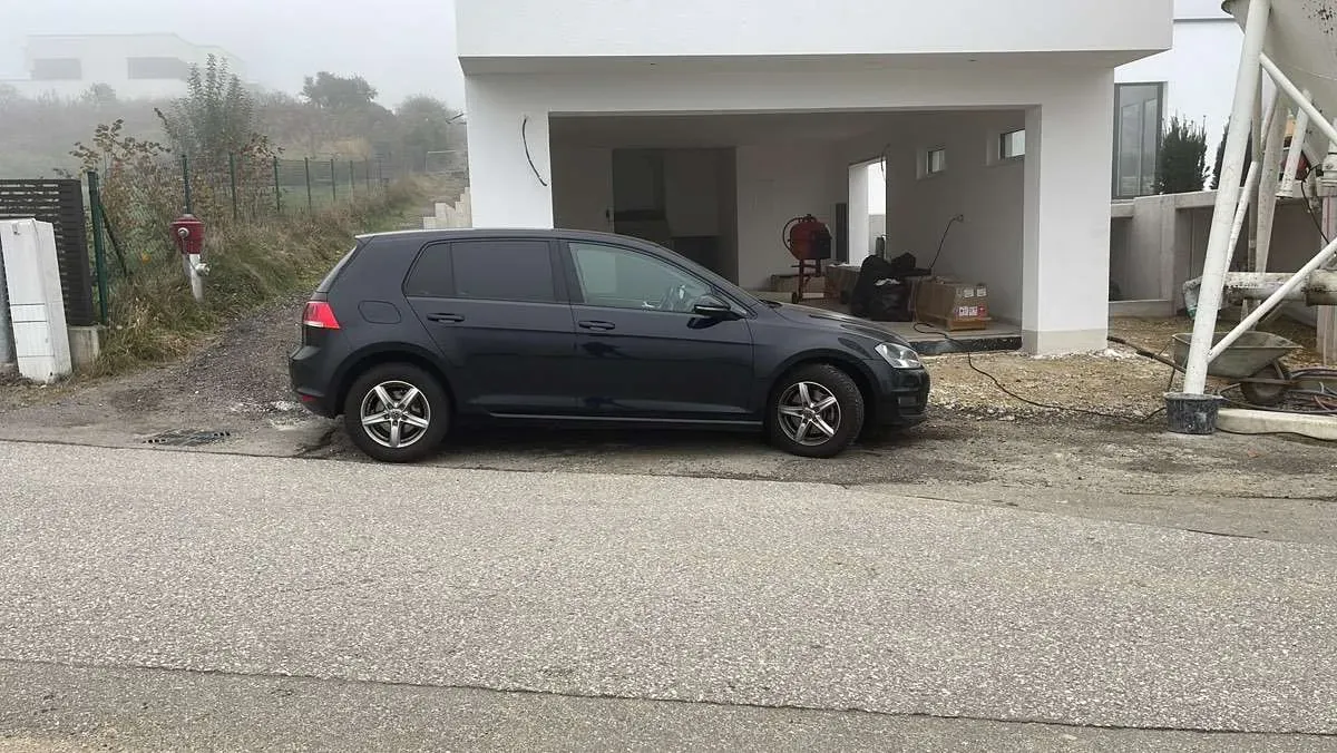 Volkswagen Golf 2013 photo 2