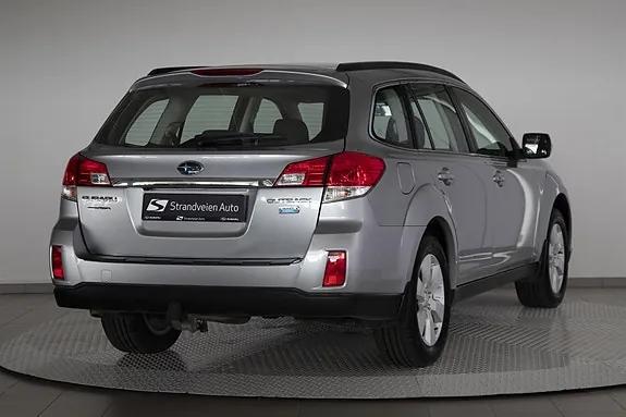 Subaru Legacy 2011 photo 5