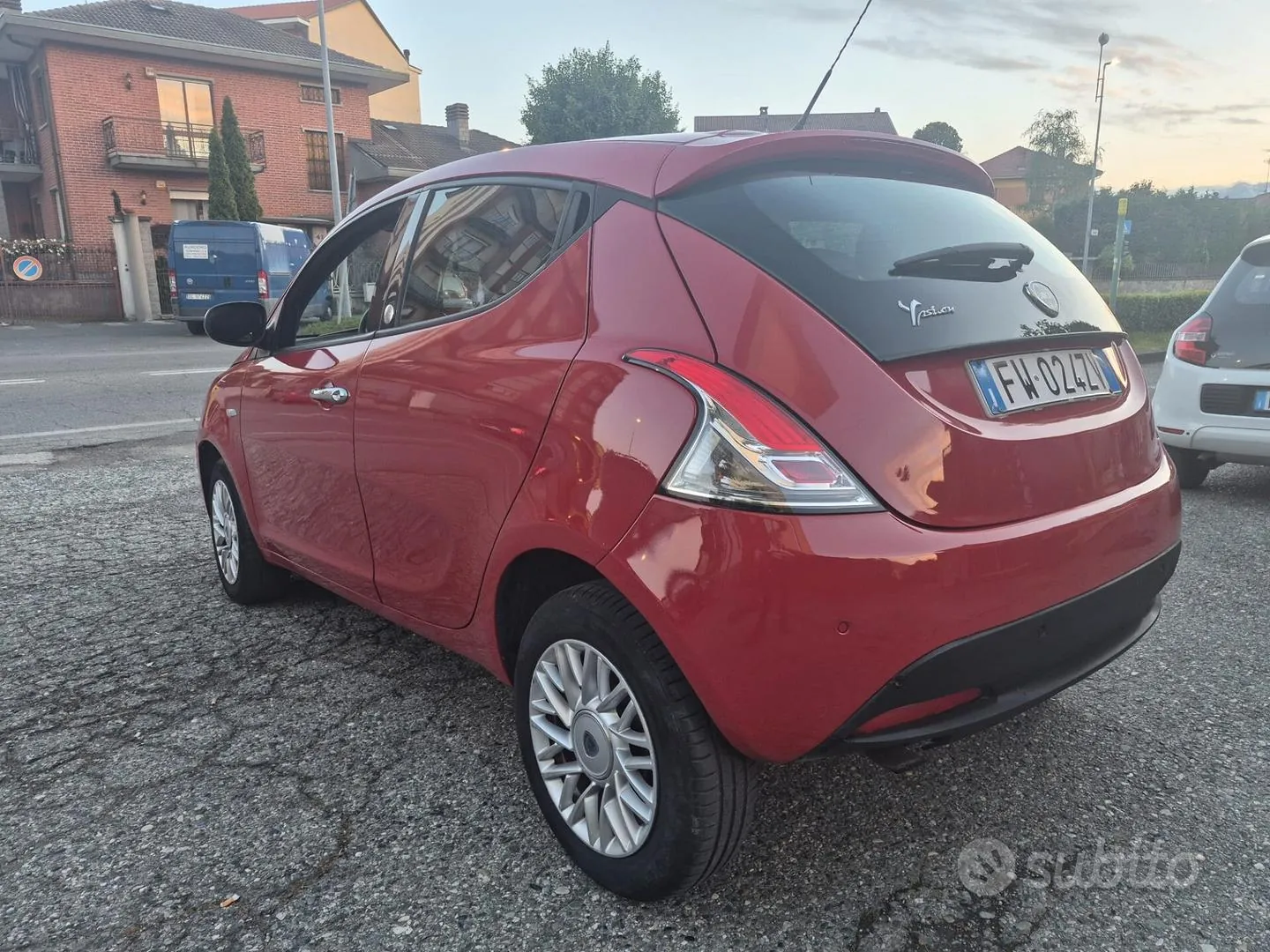 Lancia Ypsilon 2015 photo 4