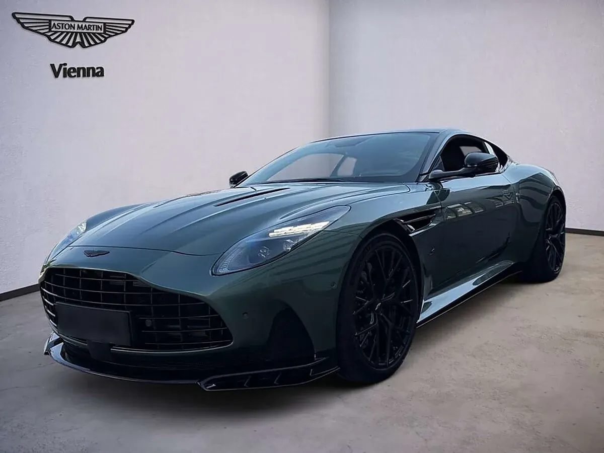 Aston Martin Db12
