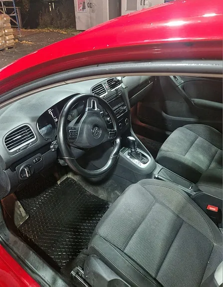Volkswagen Golf Vi 2012 photo 2