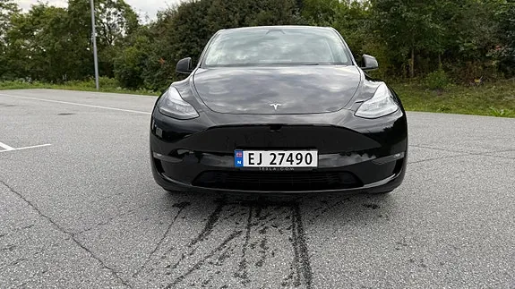 Tesla Model Y 2024 photo 4
