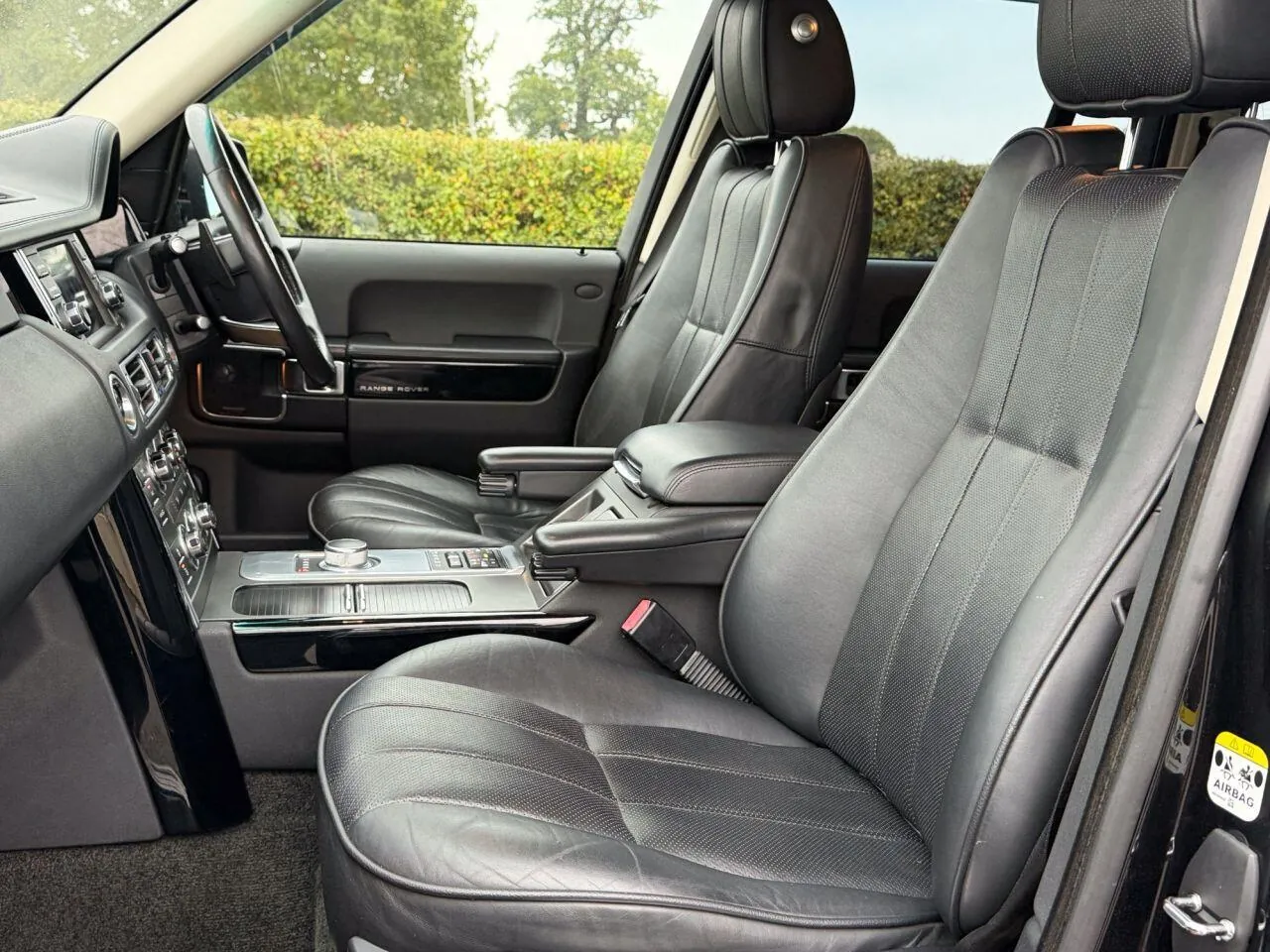 Land Rover Range Rover 2012 photo 4