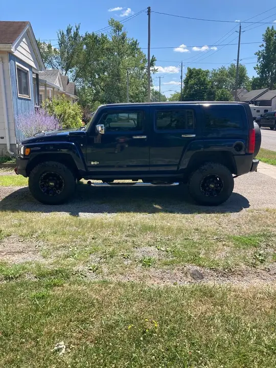 Hummer H3