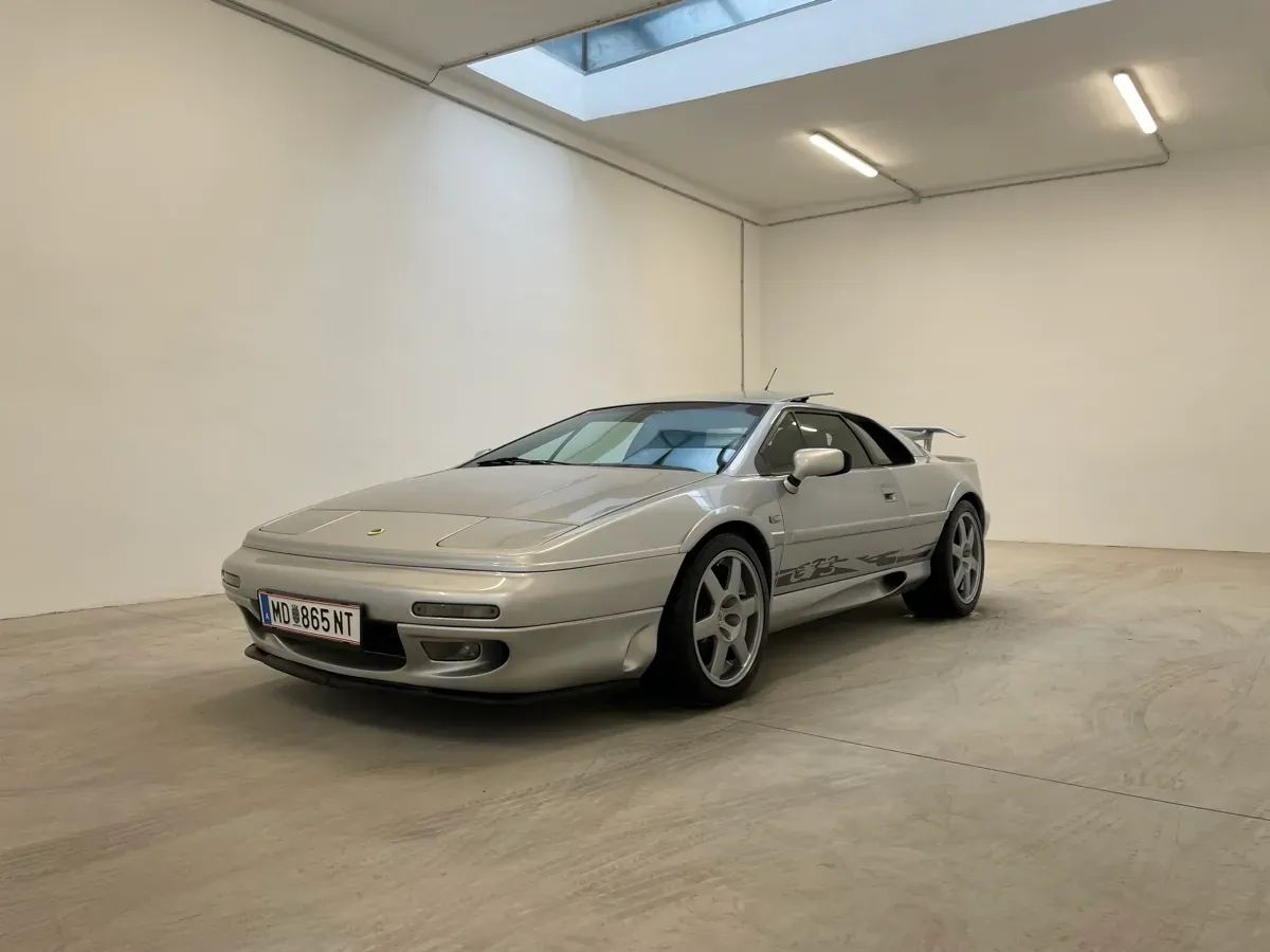 Lotus Esprit 1996 photo 2