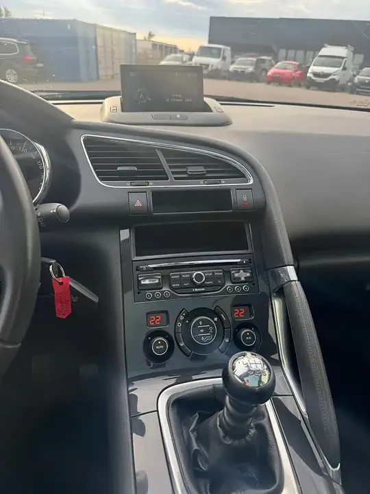 Peugeot 3008 2016 photo 3