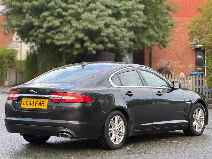Jaguar Xf 2014 photo 5