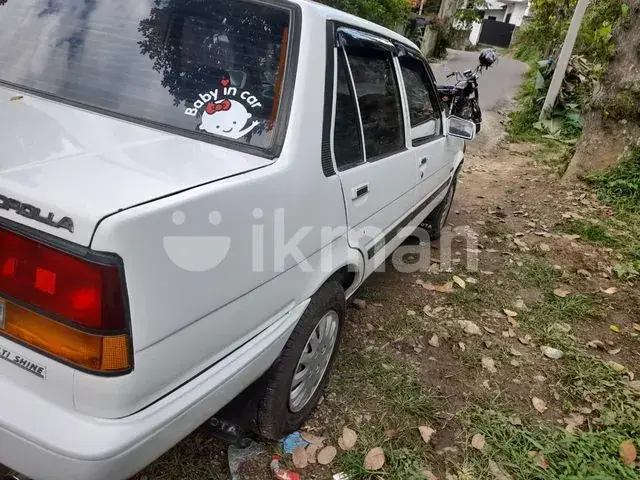 Toyota Corolla 1983 photo 2