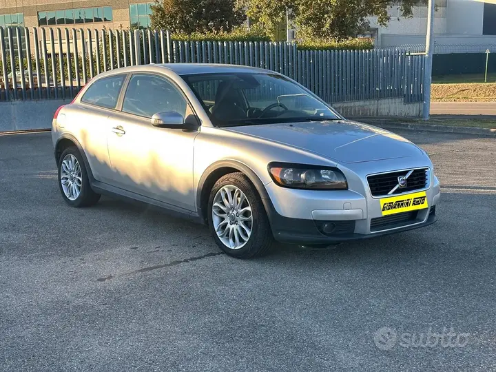 Volvo C30 2009 photo 2