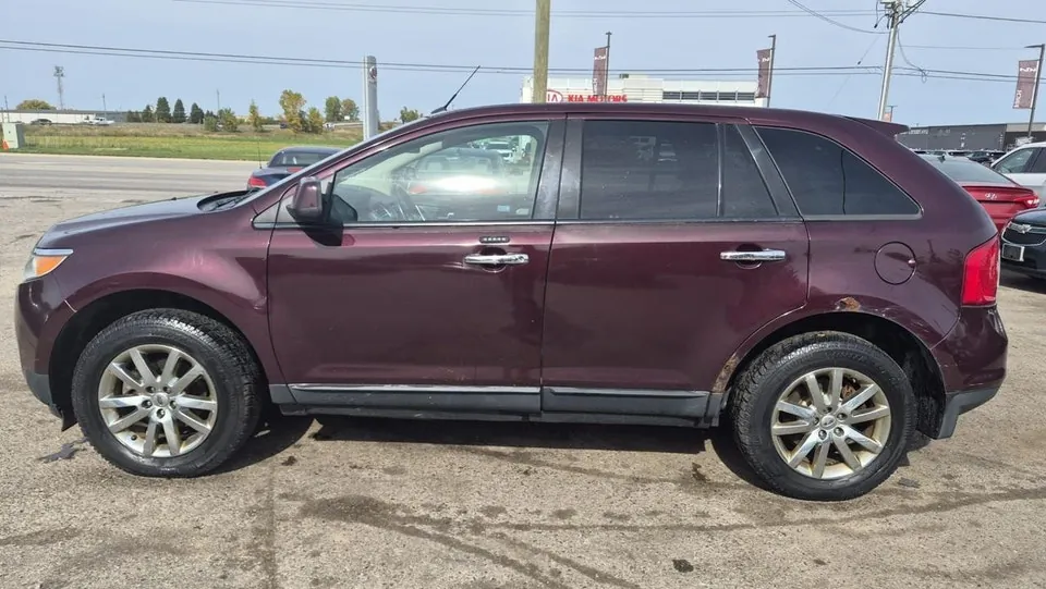 Ford Edge 2011 photo 2