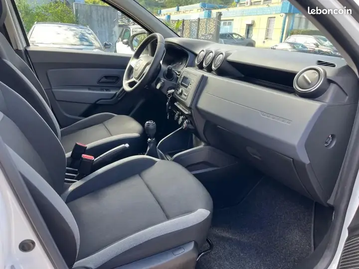 Dacia Duster 2019 photo 3