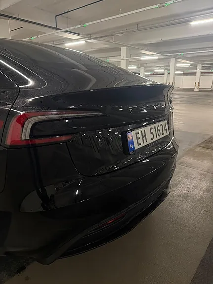 Tesla Model 3 2024 photo 4