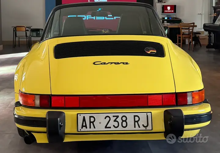 Porsche 911 1987 photo 2