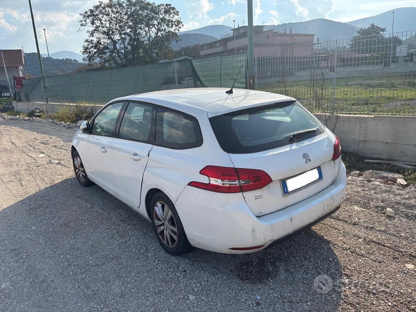 Peugeot 308 2015 photo 2