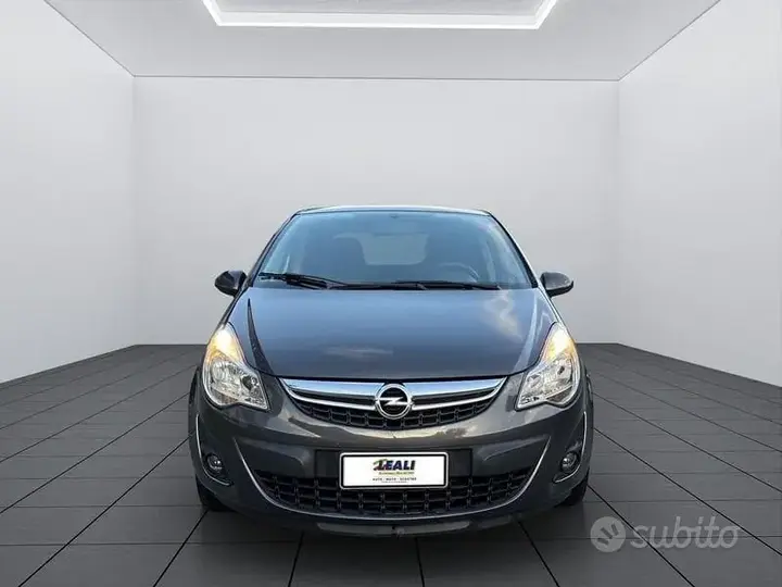 Opel Corsa 2012 photo 2