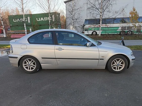 BMW 3 Series 2002 photo 4