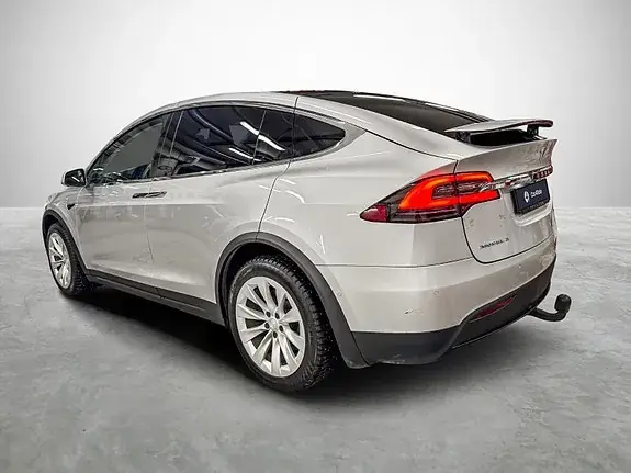 Tesla Model X 2018 photo 3