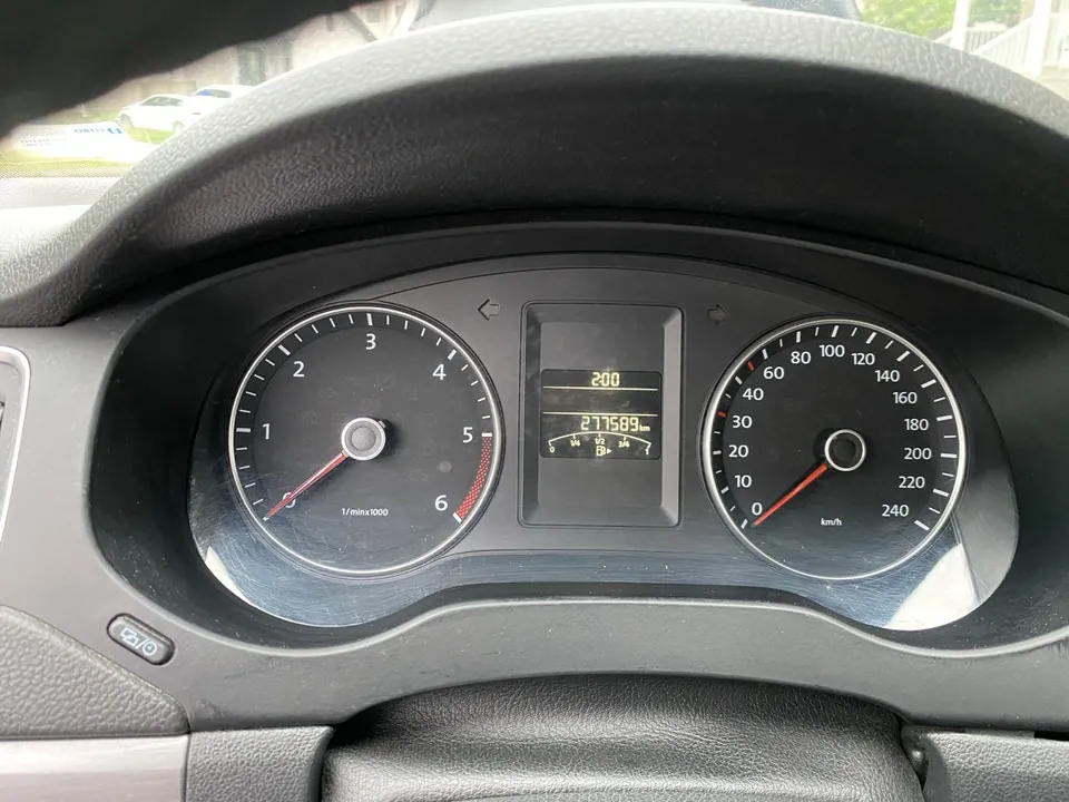Volkswagen Jetta 2014 photo 2