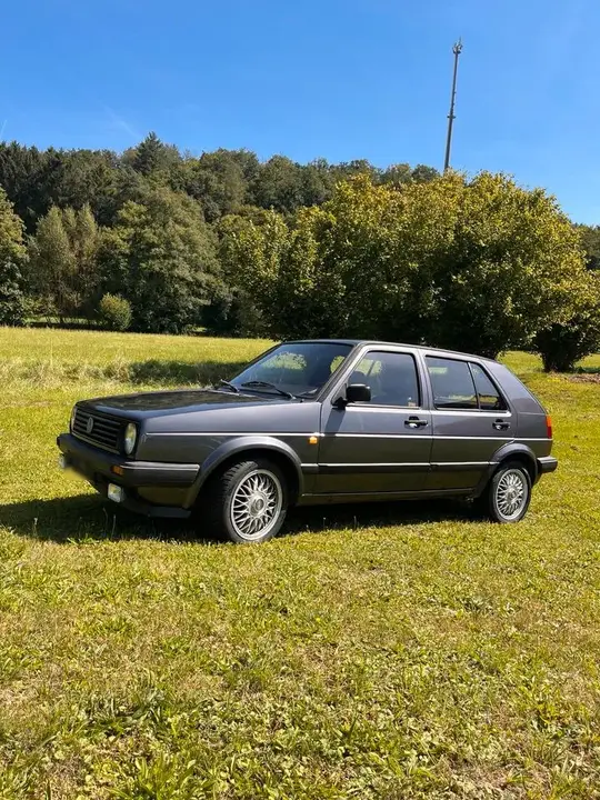 Volkswagen Golf 2