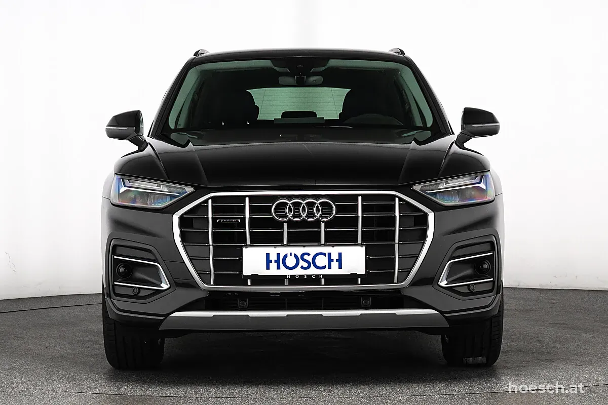 Audi Q5 2023 photo 2