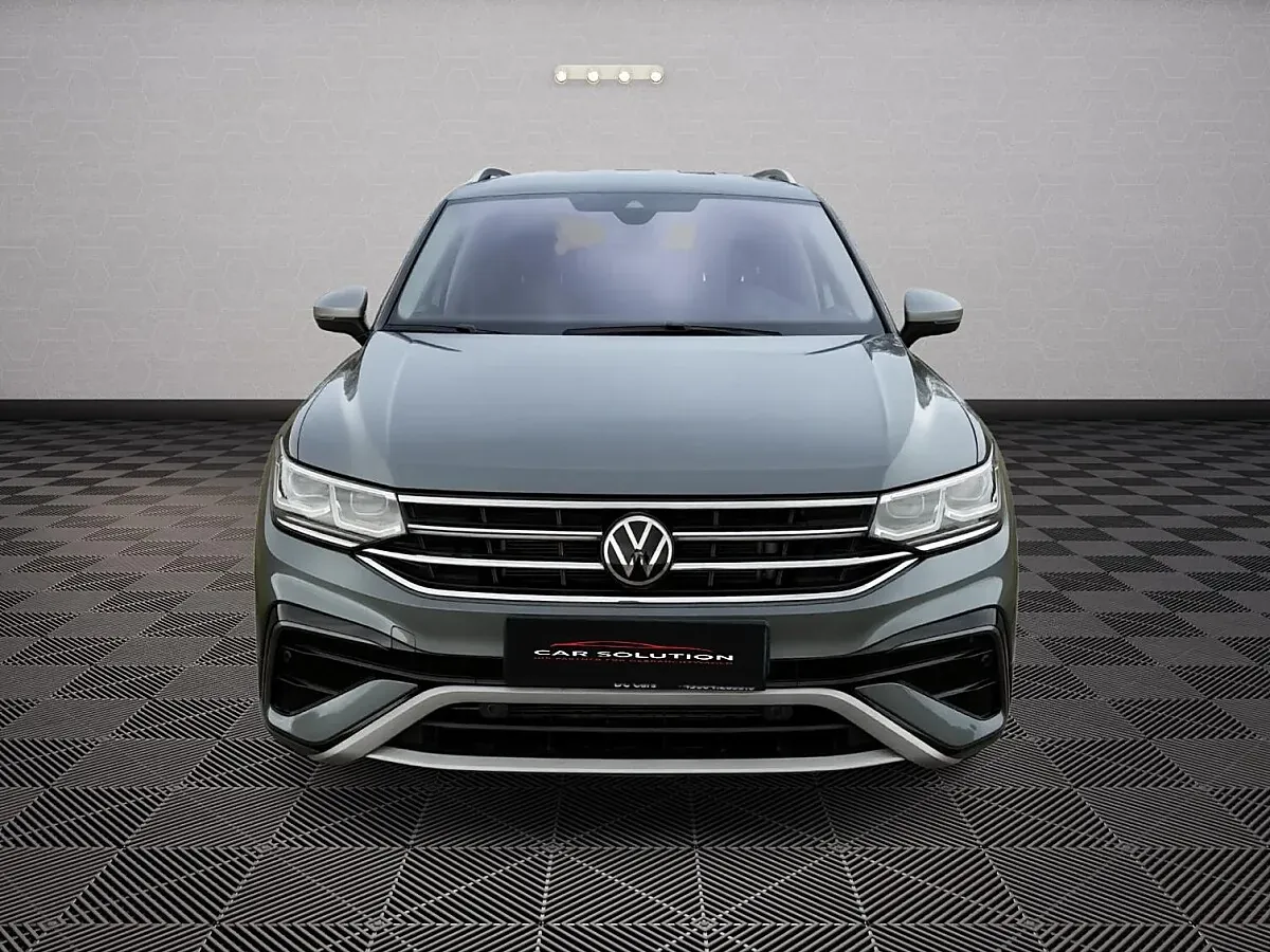 Volkswagen Tiguan Allspace 2024 photo 2
